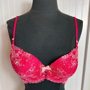 Victoria’s Secret padded bra